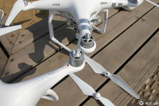 大疆精灵4 开启“傻瓜式”智能航拍新时代的无人机